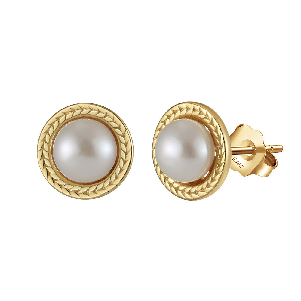 Elegant and luxurious style earrings