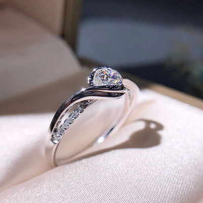 Women's Engagement Ring