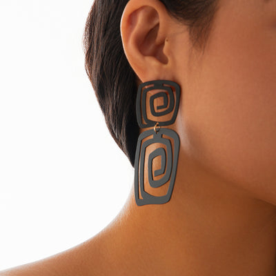 Irregular square spiral earrings