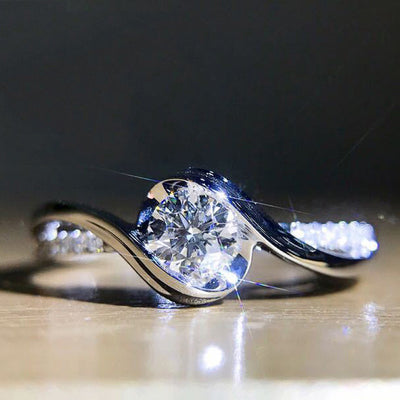 Women's Engagement Ring