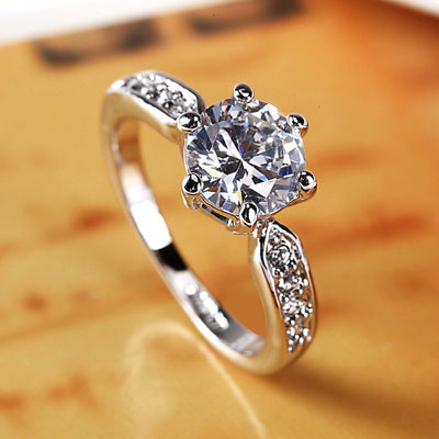 Elegant and luxurious wedding ring