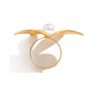 Starfish pearl ring