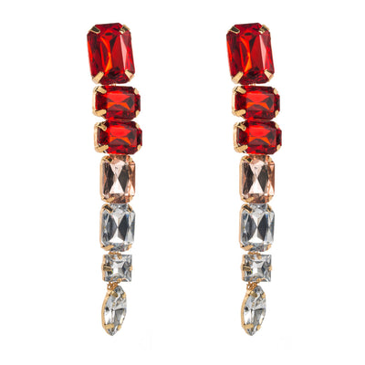 Long earrings with feminine temperament