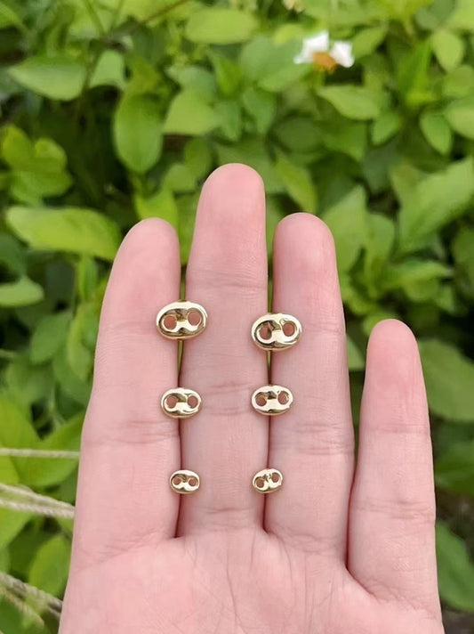 Modern Style Oval Ear Studs